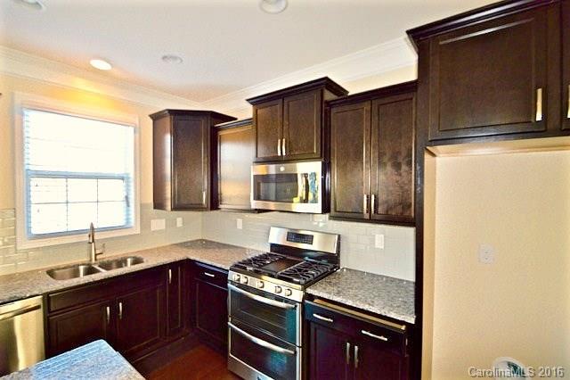 8923 Inverness Bay Road, Unit 187 Charlotte, NC 28278 - Photo 16 of 23 Gallery Image 16