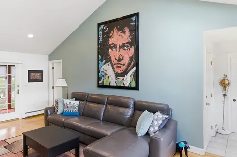 $1,048,000 | 32 Hayden Lane, Bedford, MA 01730