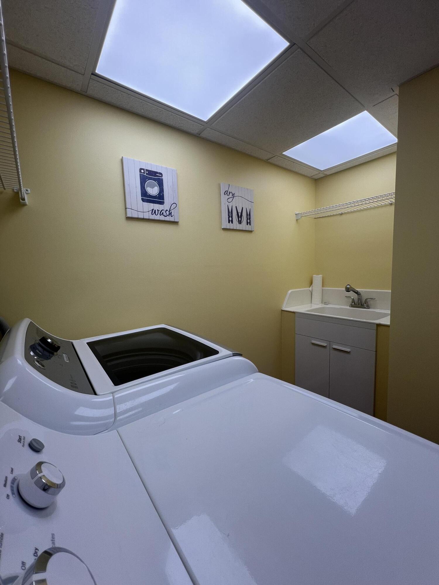 2612 Amsterdam Road Villa Hills, KY 41017 - Photo 28 of 52 LAUNDRY ROOM WITH SOAKING SING - BASEMENT