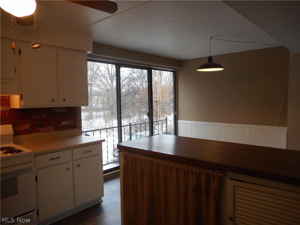 2440 Noble Road, Unit 201 Cleveland, OH 44121 - Photo 5 of 10