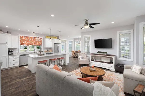 $529,000 | 12 Great Lp W Drive, Ottawa, IL 61350