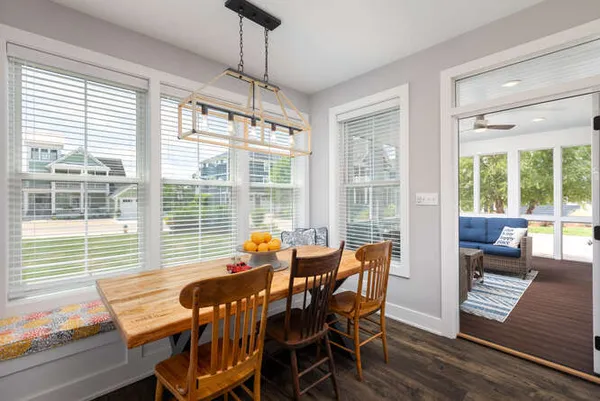 $529,000 | 12 Great Lp W Drive, Ottawa, IL 61350