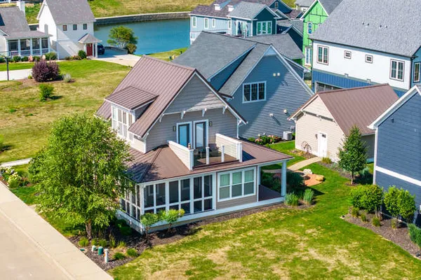 $529,000 | 12 Great Lp W Drive, Ottawa, IL 61350