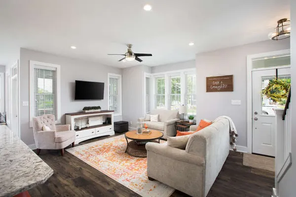 $529,000 | 12 Great Lp W Drive, Ottawa, IL 61350