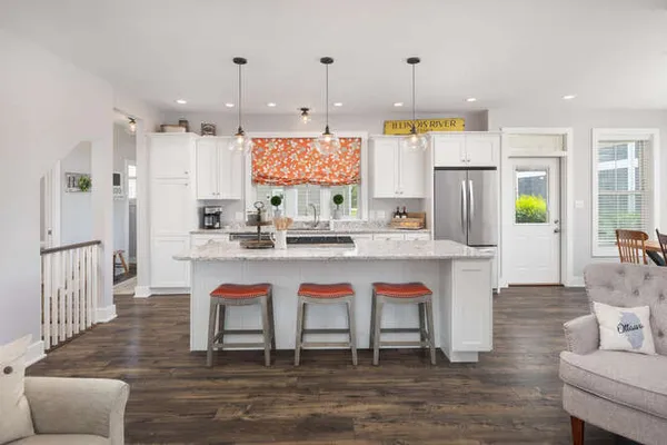 $529,000 | 12 Great Lp W Drive, Ottawa, IL 61350