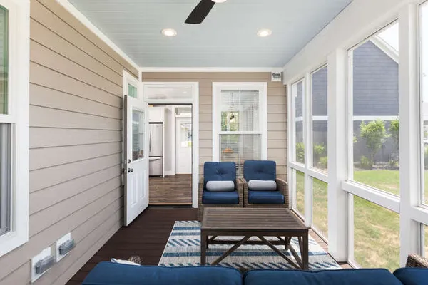 $529,000 | 12 Great Lp W Drive, Ottawa, IL 61350