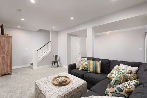 $529,000 | 12 Great Lp W Drive, Ottawa, IL 61350