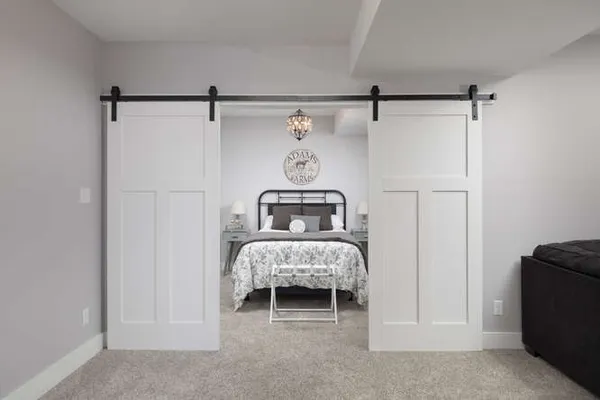 $529,000 | 12 Great Lp W Drive, Ottawa, IL 61350