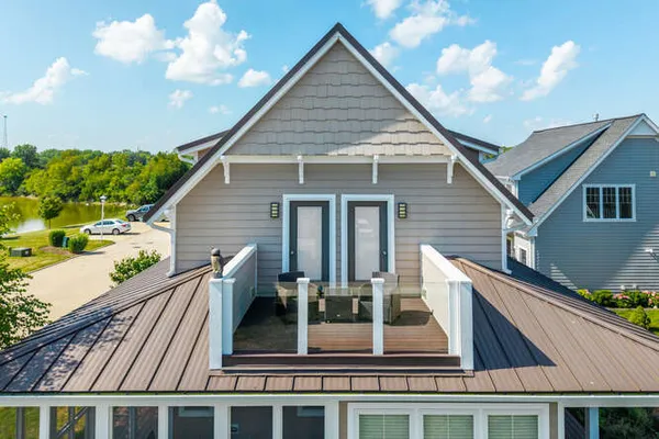 $529,000 | 12 Great Lp W Drive, Ottawa, IL 61350