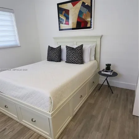 $7,695 | 7406 Gary Avenue, Miami Beach, FL 33141