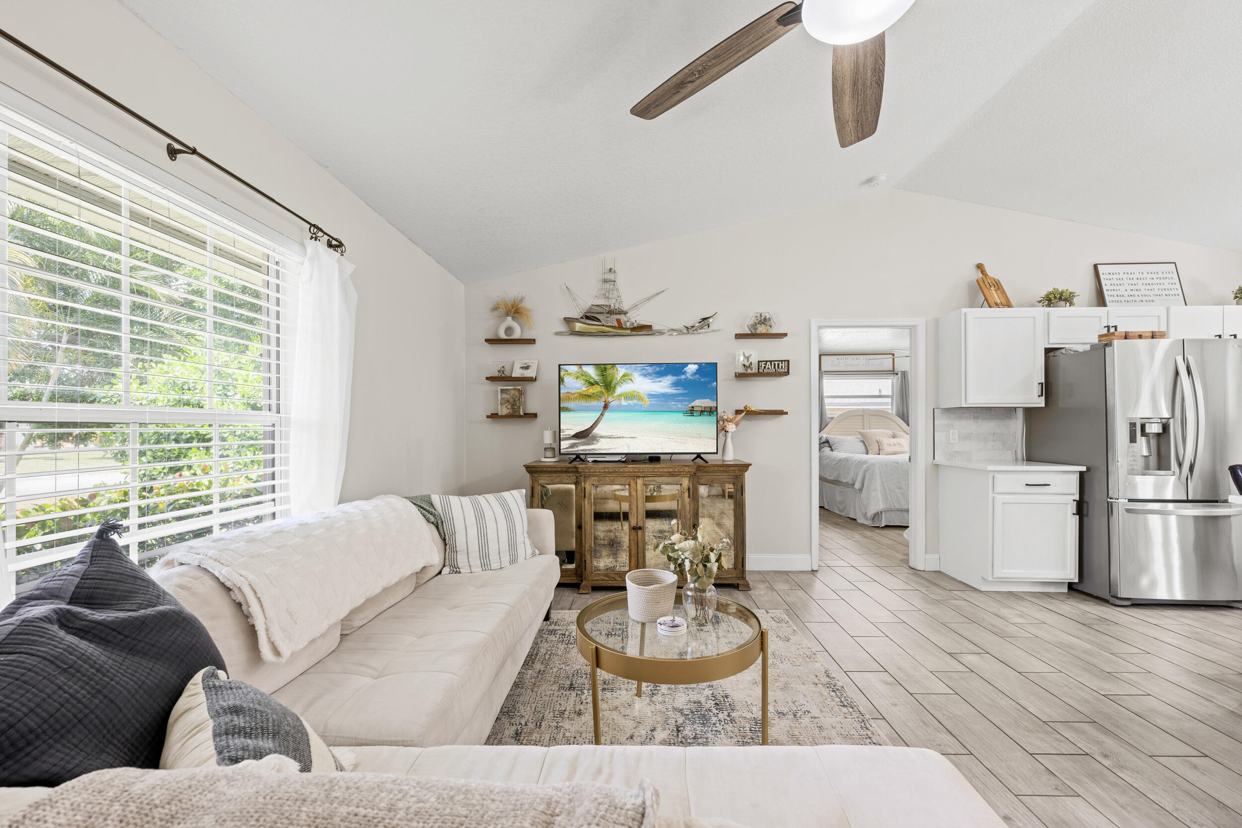 6905 Bayard Road Fort Pierce, FL 34951 - Photo 4 of 30 _jjl8742