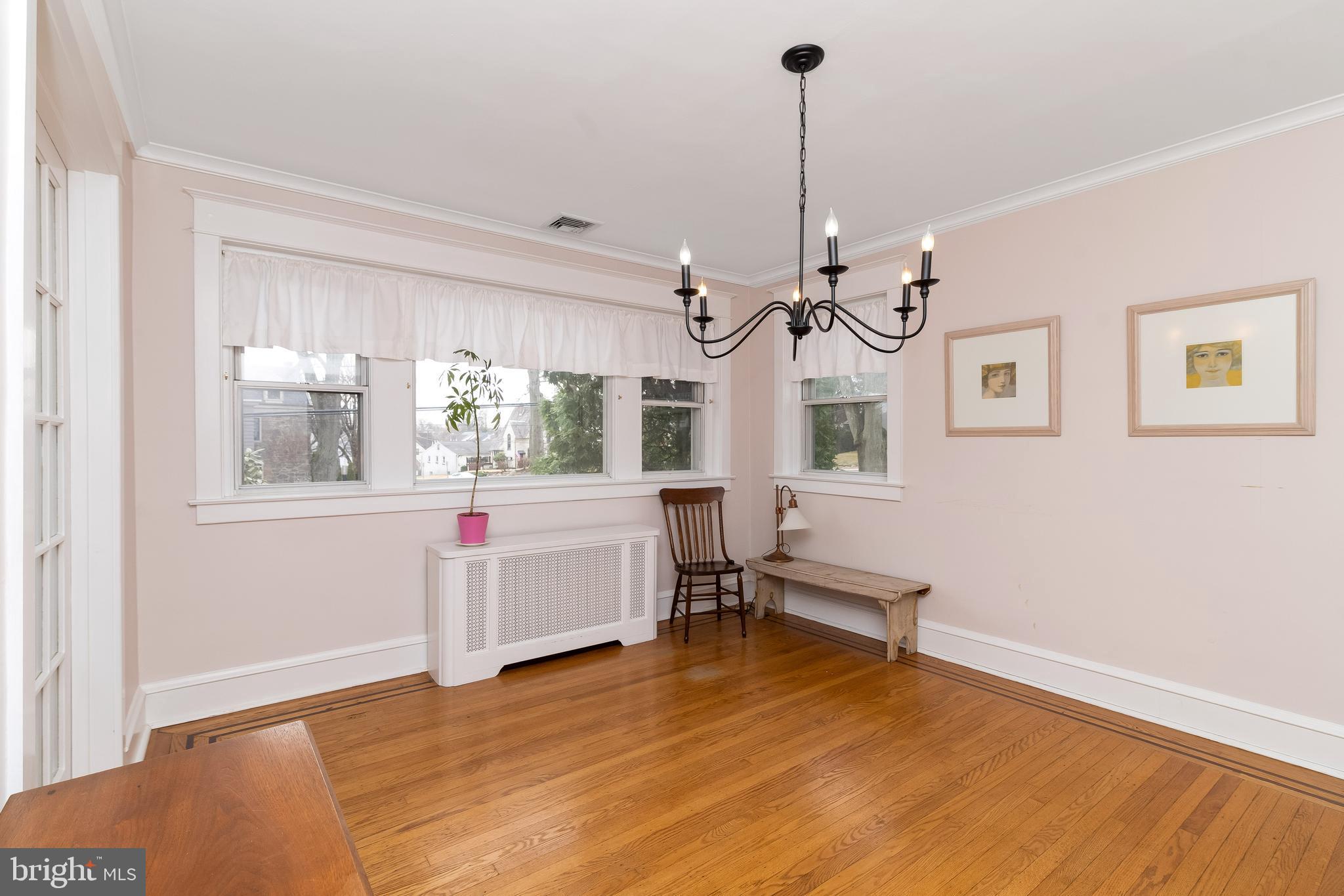 150 Hart Lane Springfield, PA 19064 - Photo 15 of 49 a view of a livingroom with furniture window and wooden floor