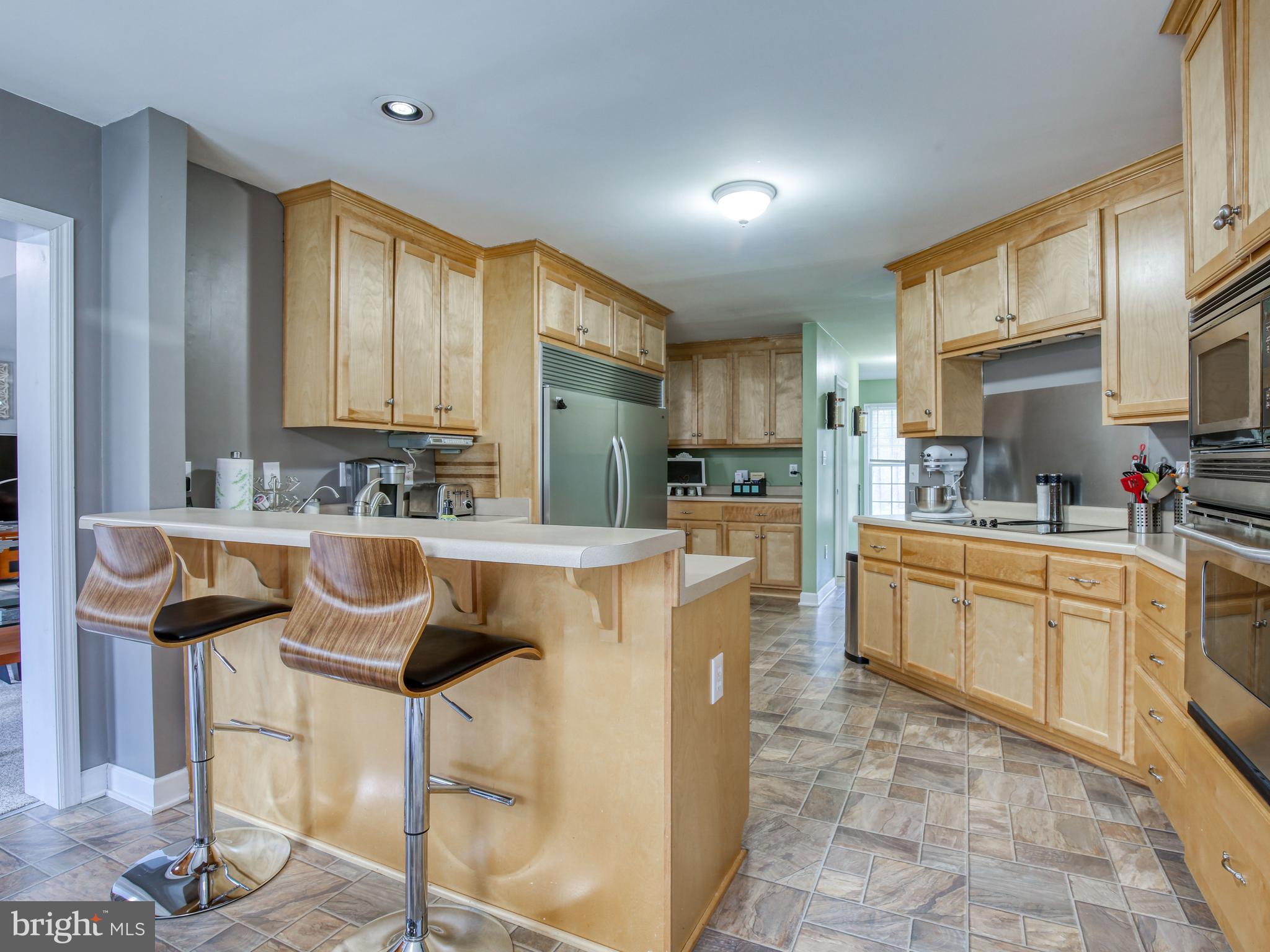 686 Cedar Grove Road Winchester, VA 22603 - Photo 6 of 72 Chief's eat-in kitchen