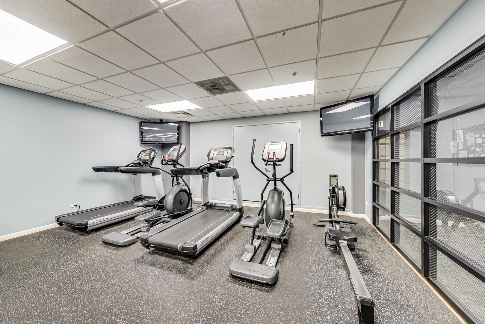 1200 West Monroe Street, Unit 612 Chicago, IL 60607 - Photo 25 of 31