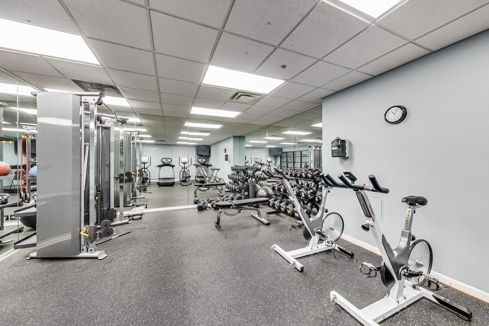 1200 West Monroe Street, Unit 612 Chicago, IL 60607 - Photo 27 of 31