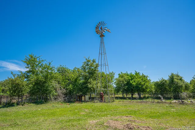 $474,990 | 3575 Baker Road, Kingsbury, TX 78638