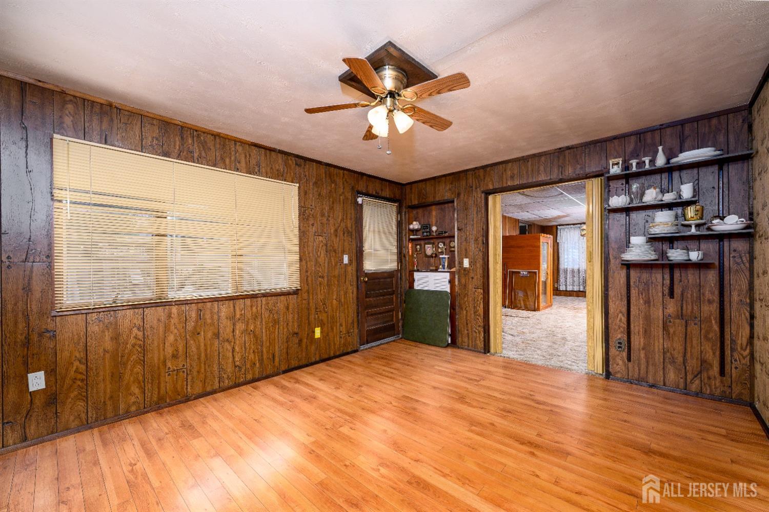 13 Brookside Road Edison, NJ 08817 - Photo 23 of 32