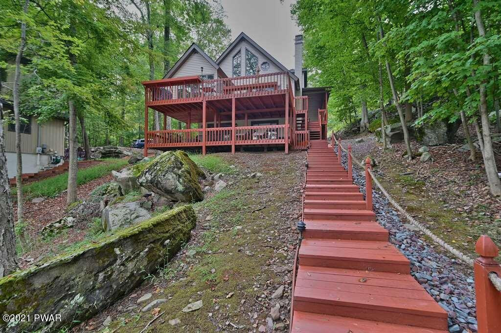 27 Roamingwood Road Lake Ariel, PA 18436 - Photo 3 of 105