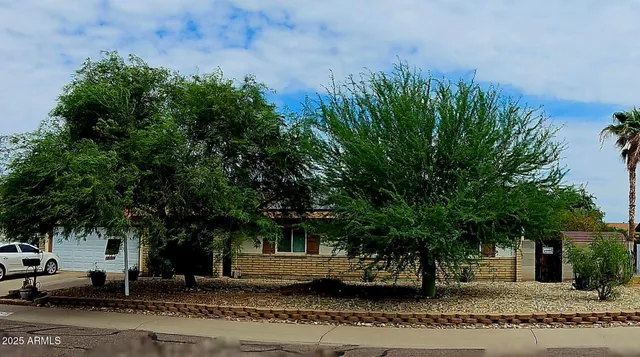 $409,900 | 2142 West Kerry Lane, Phoenix, AZ 85027