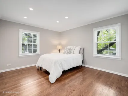 $1,250,000 | 1324 Laurie Lane, Burr Ridge, IL 60527