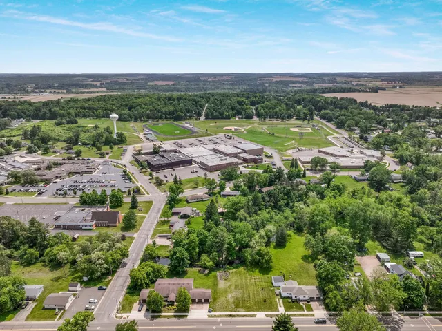 $35,000 | 1034 East La Salle Avenue, Barron, WI 54812