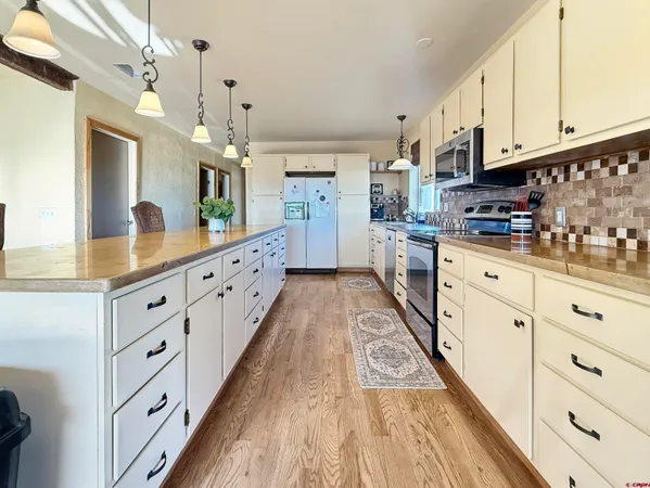 $400,000 | 175 County Road, Egnar, CO 81325