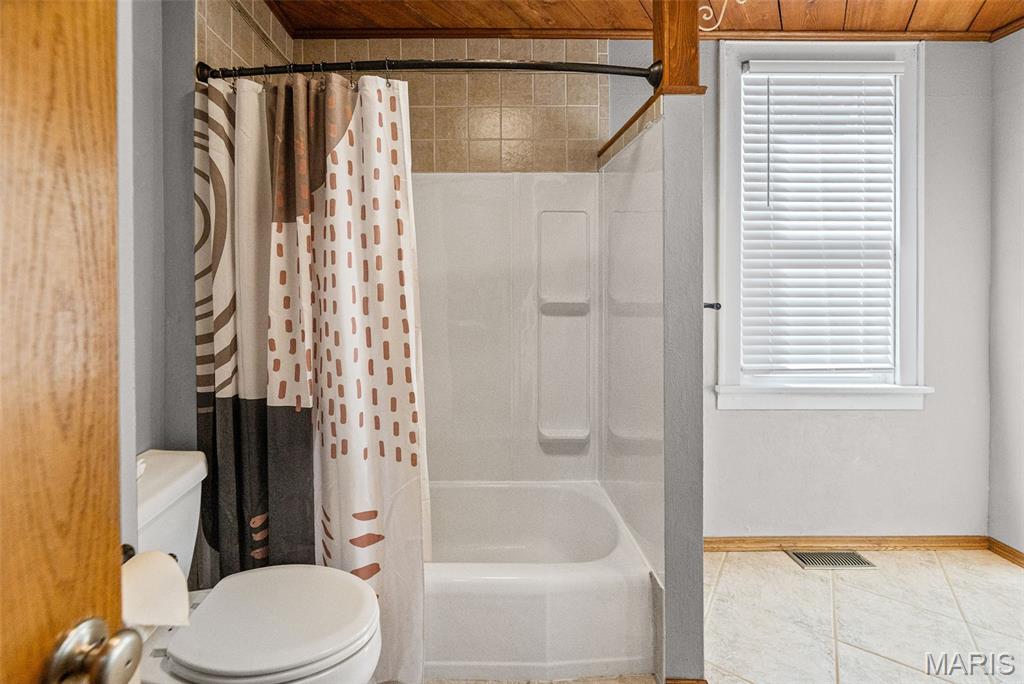 1008 6th Street Highland, IL 62249 - Photo 14 of 28