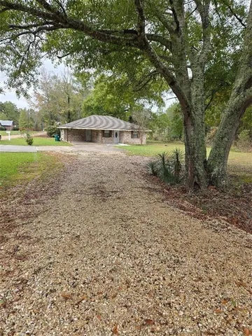 $1,300 | Undisclosed Address, Tickfaw, LA 70466