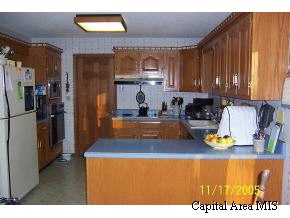 168 Roanoke Drive Rochester, IL 62563 - Photo 3 of 9 Gallery Image 3