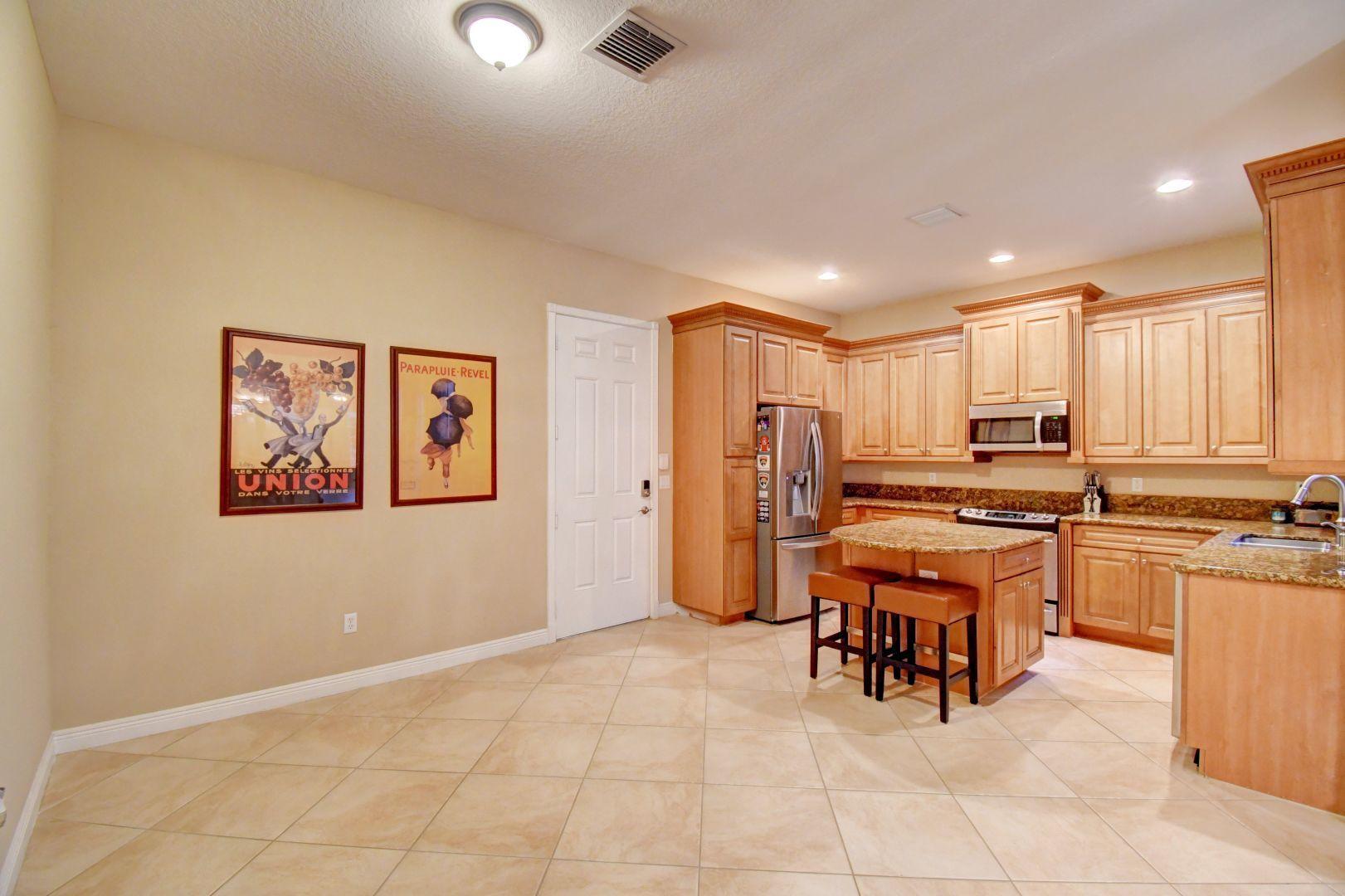 862 Northwest 83rd Lane Boca Raton, FL 33487 - Photo 13 of 41 35_dsc_8259_60_61_62_63