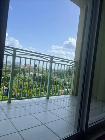 $2,200 | 3500 Coral Way, Unit 803, Miami, FL 33145