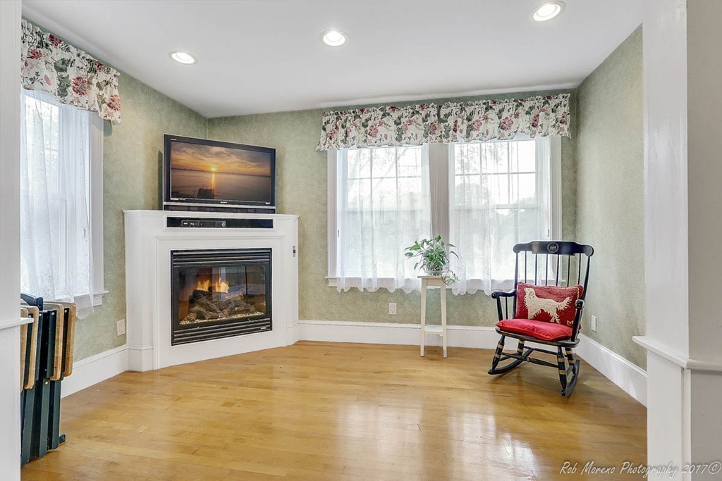 12 Whittier Road Haverhill, MA 01830 - Photo 13 of 27 Gallery Image 13
