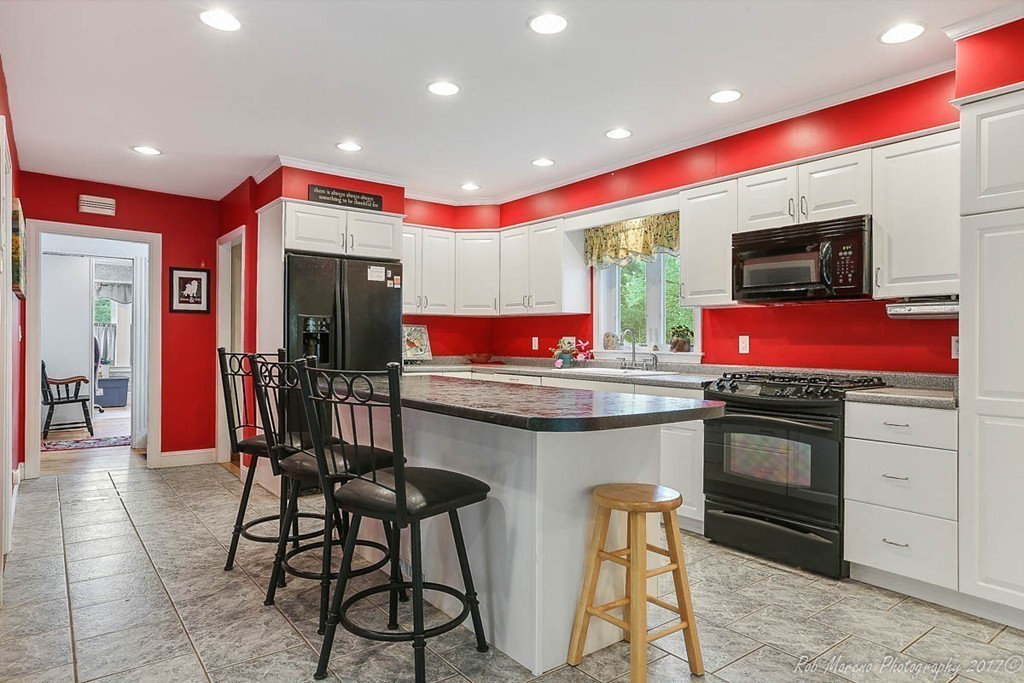 12 Whittier Road Haverhill, MA 01830 - Photo 6 of 27 Gallery Image 6