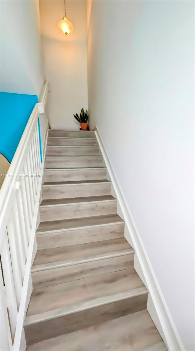 17038 Southwest 95th Terrace Miami, FL 33196 - Photo 15 of 40