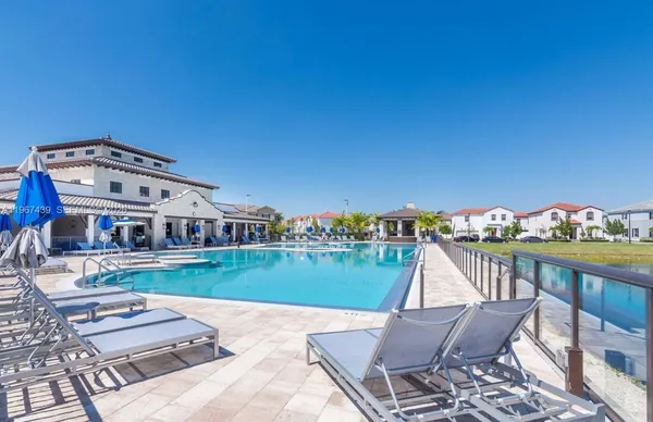 $525,000 | 17038 Southwest 95th Terrace, Miami, FL 33196