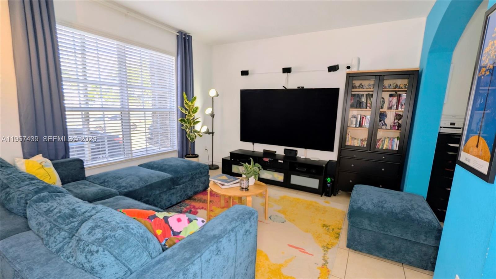 17038 Southwest 95th Terrace Miami, FL 33196 - Photo 6 of 40