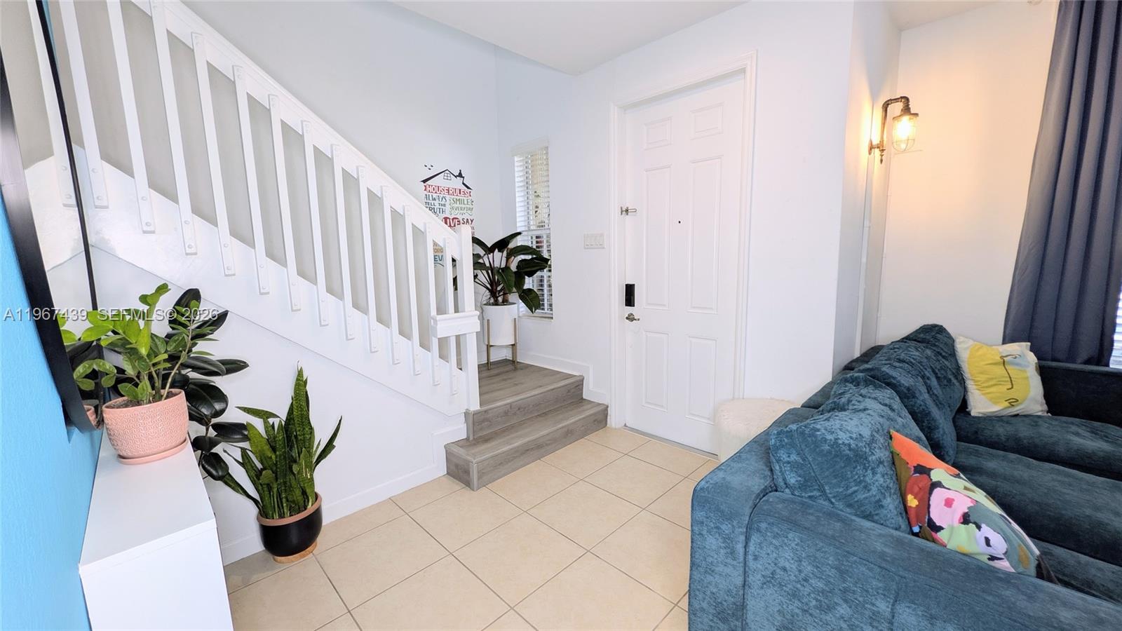 17038 Southwest 95th Terrace Miami, FL 33196 - Photo 7 of 40