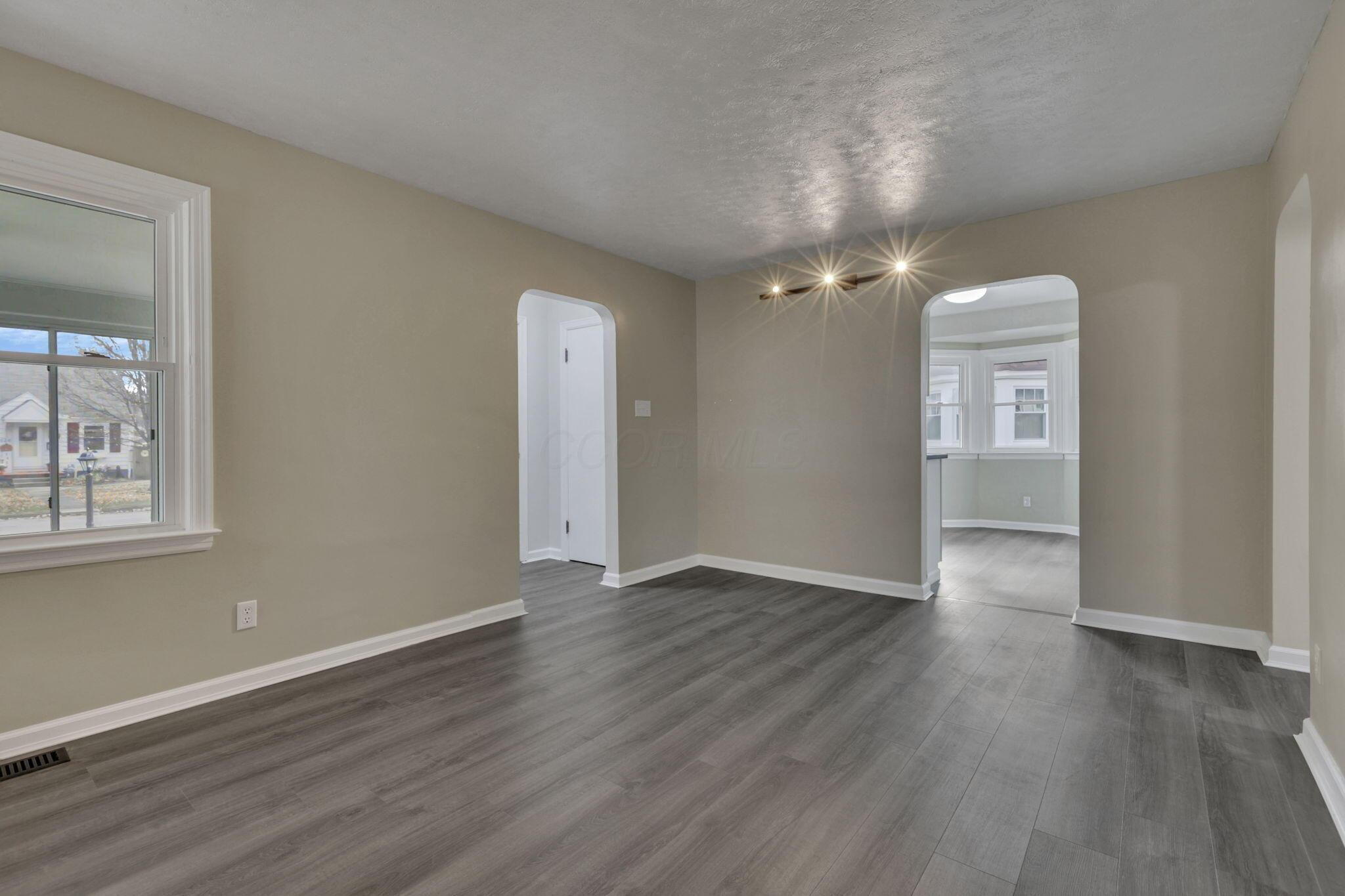 627 Harding Avenue Lancaster, OH 43130 - Photo 9 of 51 10-web-or-mls-_S5A6939