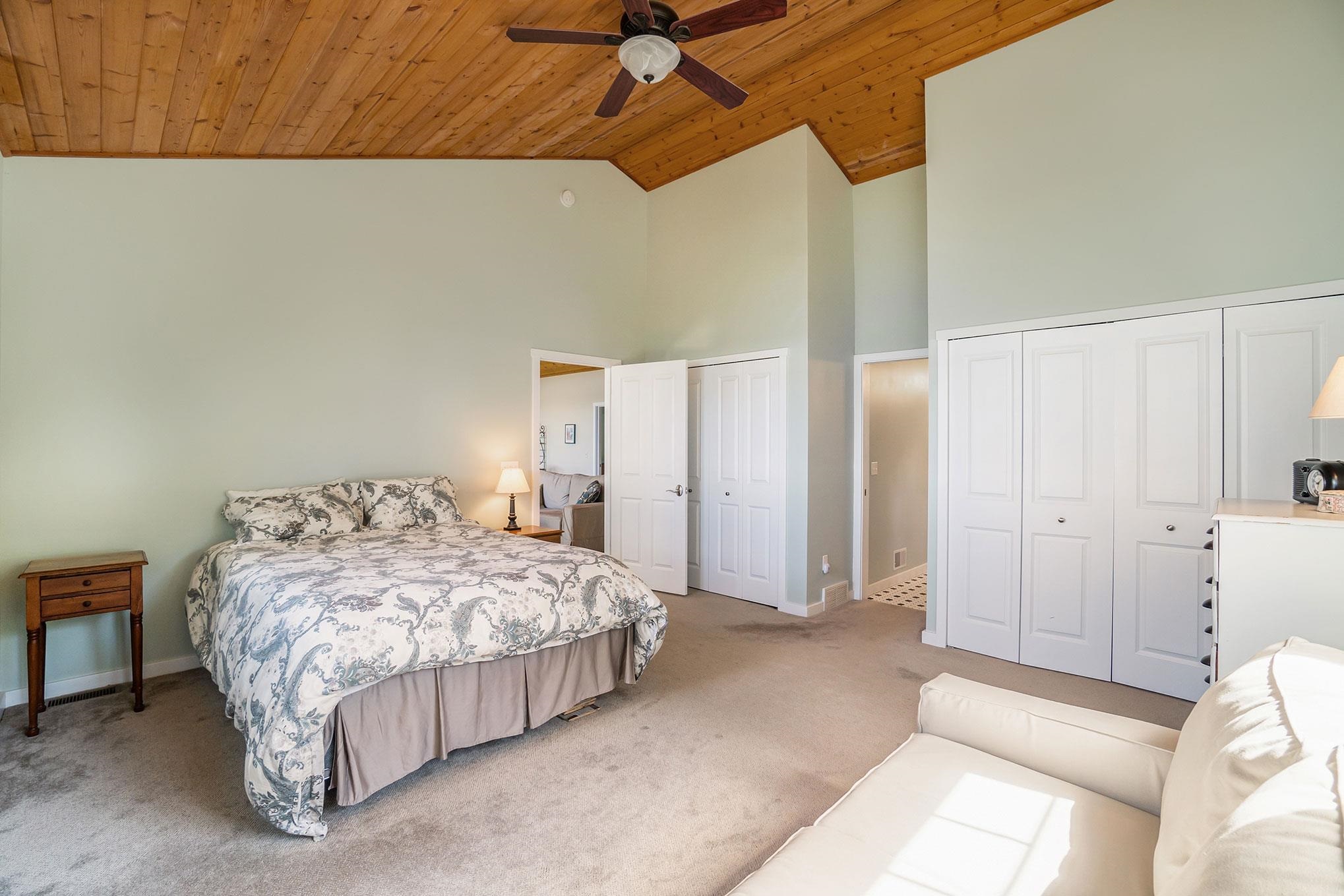 8950 South Sunnyview Road Traverse City, MI 49684 - Photo 33 of 46 1904594-32.JPG