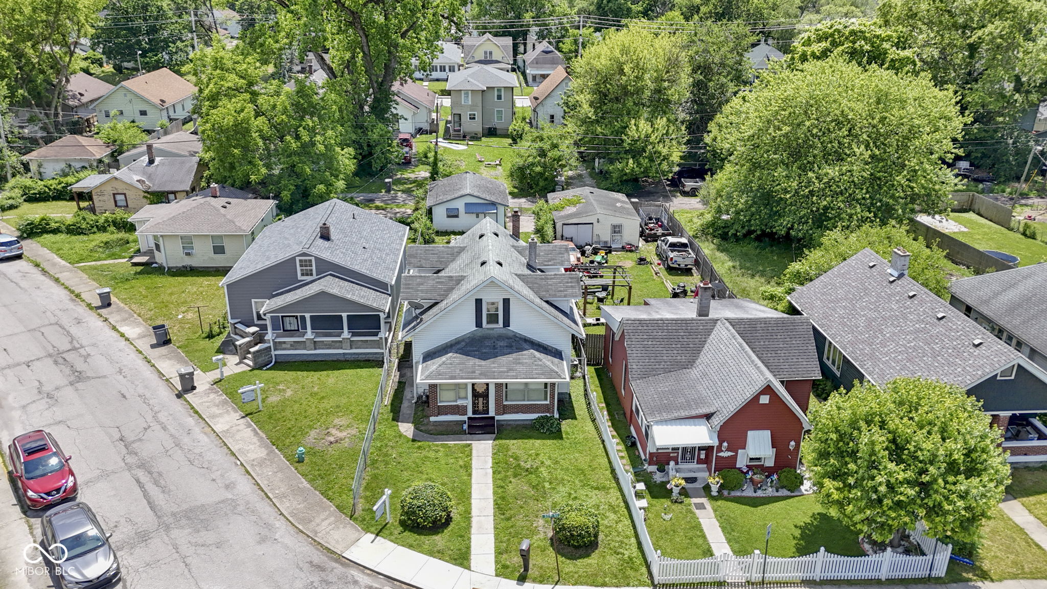 1021 West 37th Street Indianapolis, IN 46208 - Photo 3 of 54