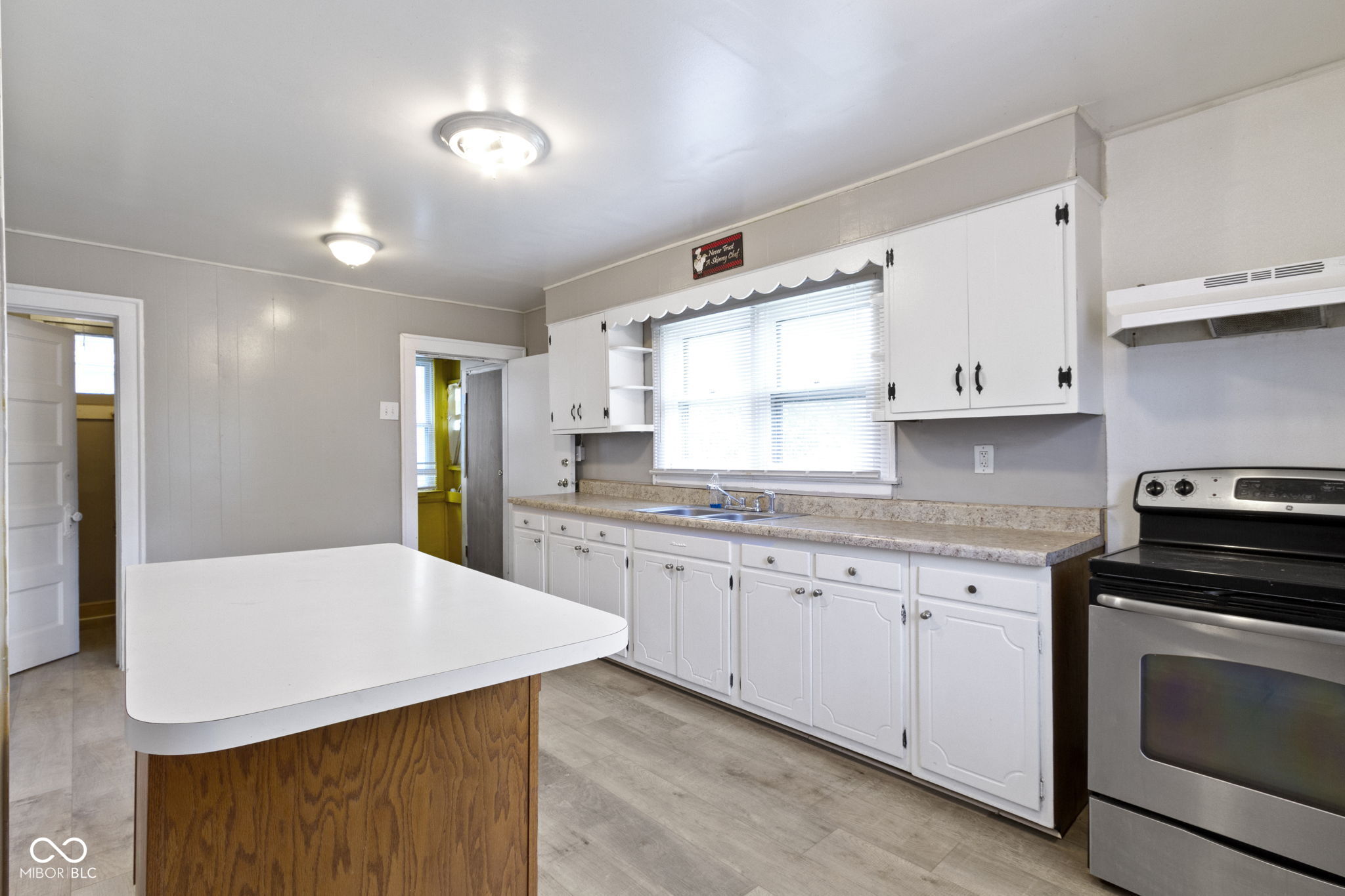 1021 West 37th Street Indianapolis, IN 46208 - Photo 34 of 54