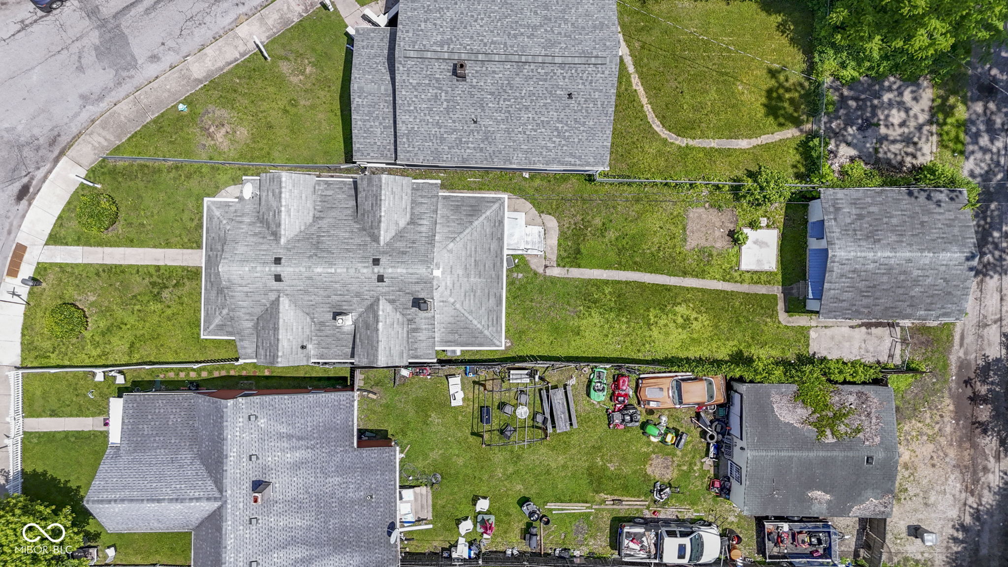 1021 West 37th Street Indianapolis, IN 46208 - Photo 4 of 54