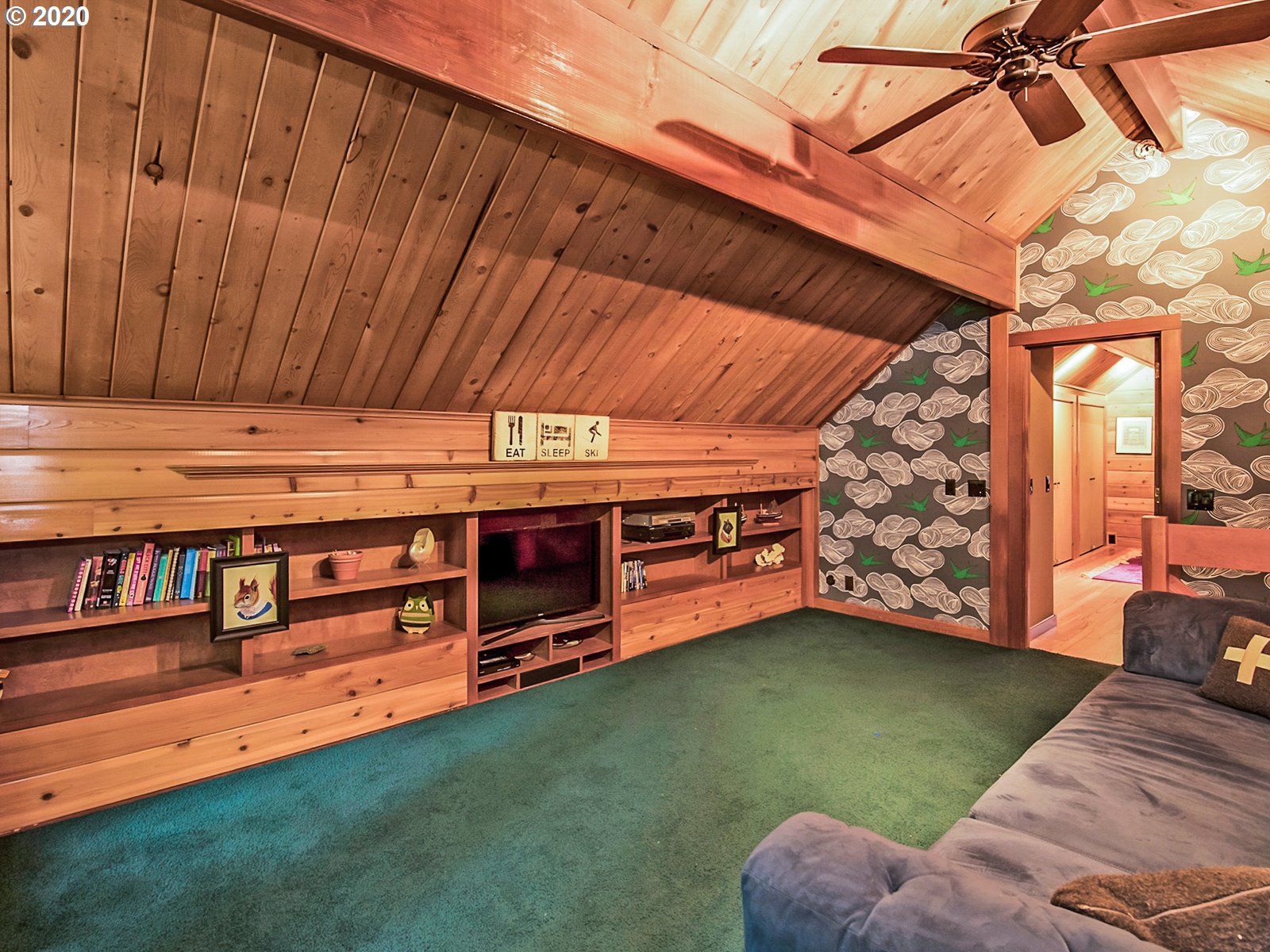 21210 East Crater Court Rhododendron, OR 97049 - Photo 18 of 32