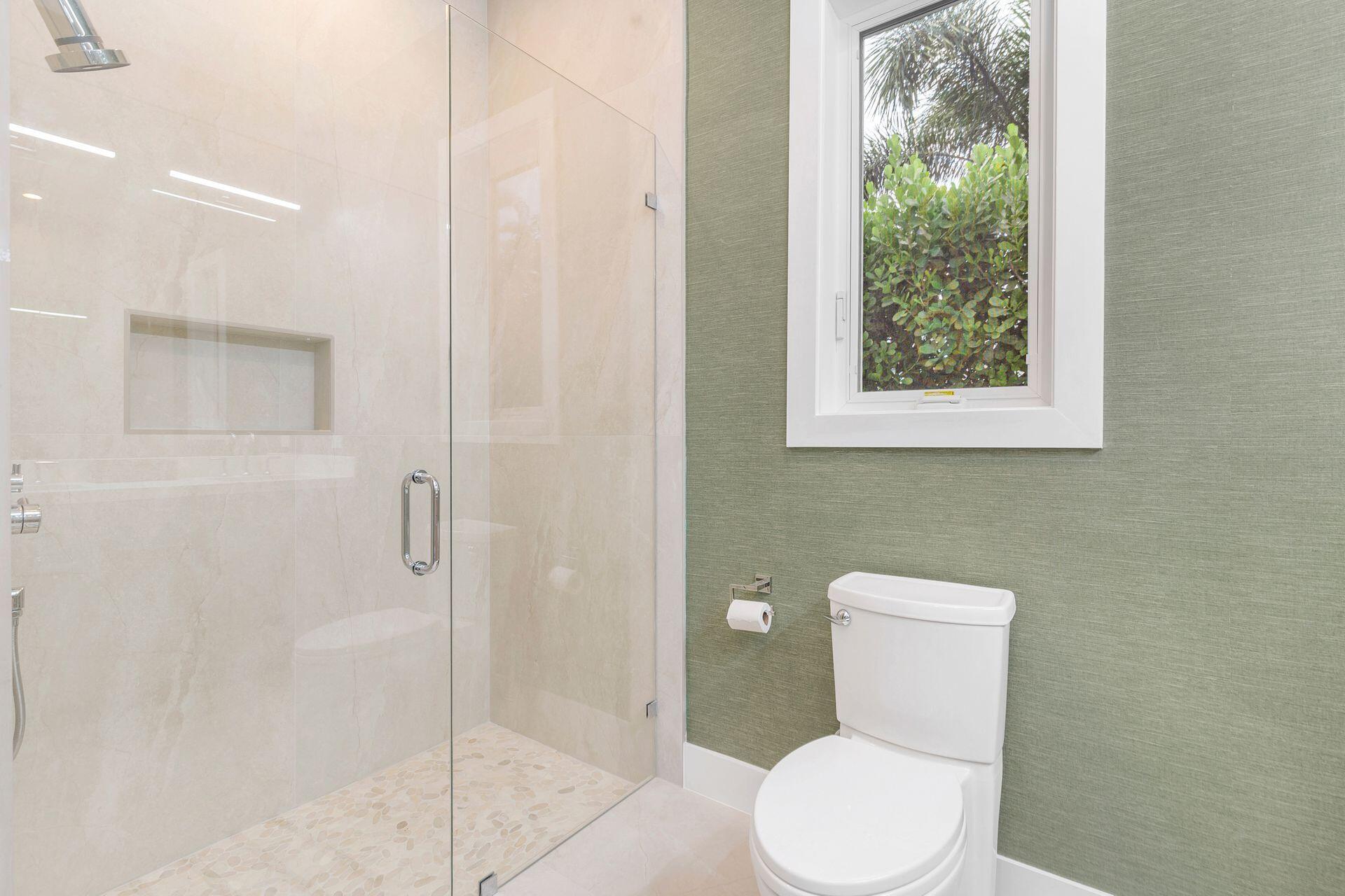237 De Sota Road West Palm Beach, FL 33405 - Photo 35 of 49 Bathroom 3