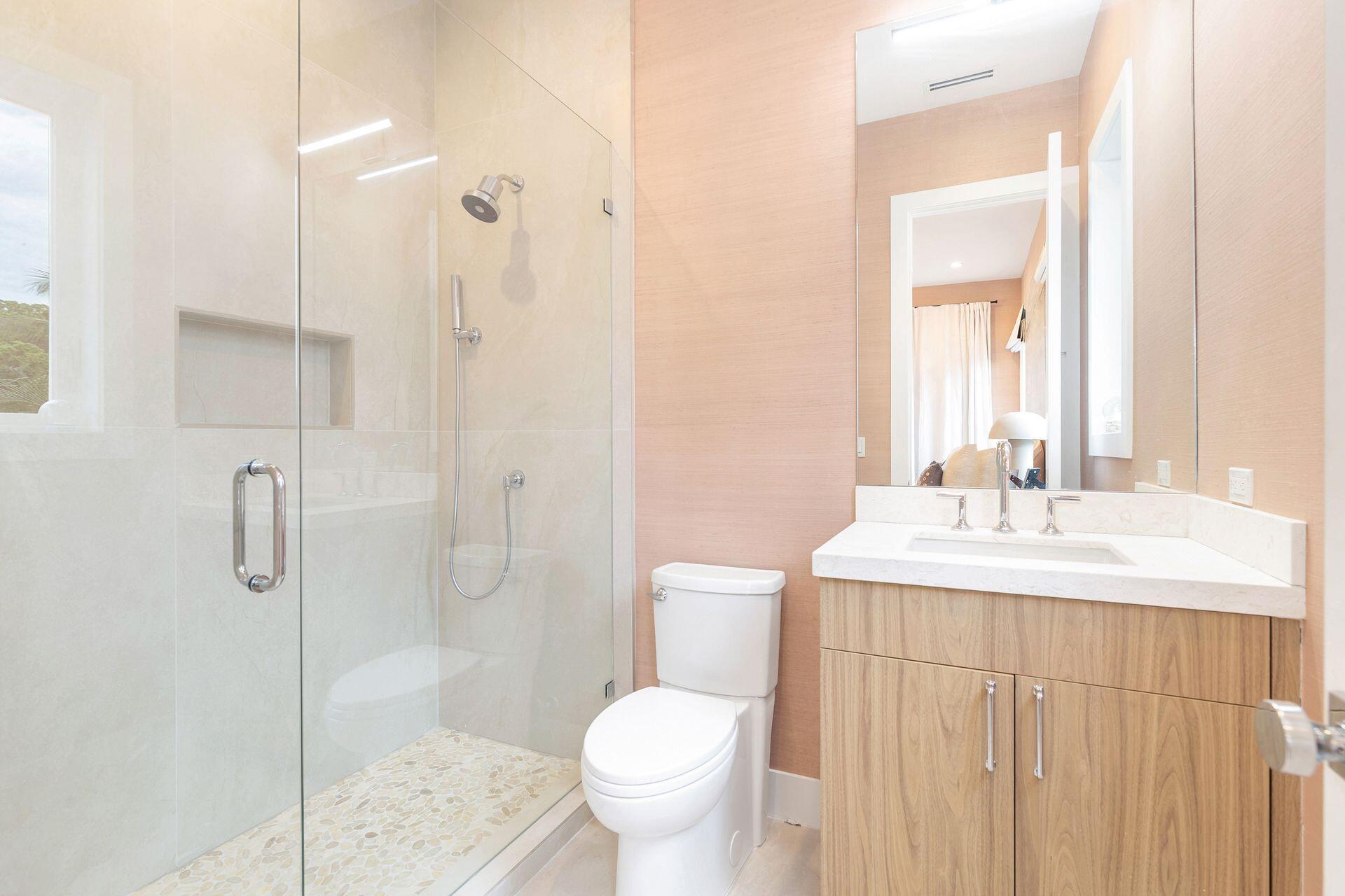237 De Sota Road West Palm Beach, FL 33405 - Photo 38 of 49 Bathroom 4