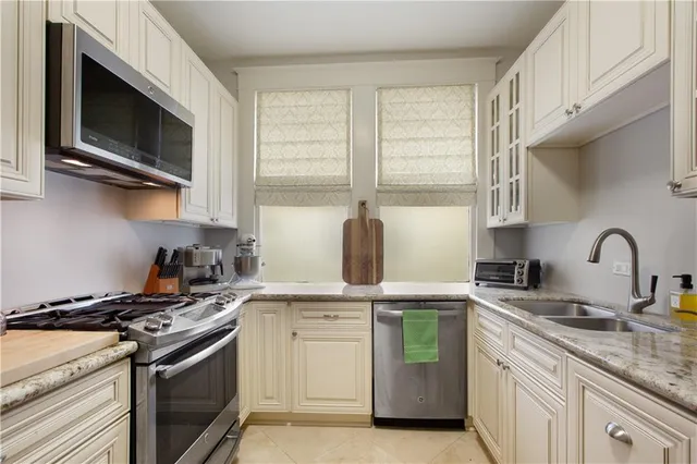 $3,500 | 2030 Peniston Street, New Orleans, LA 70115