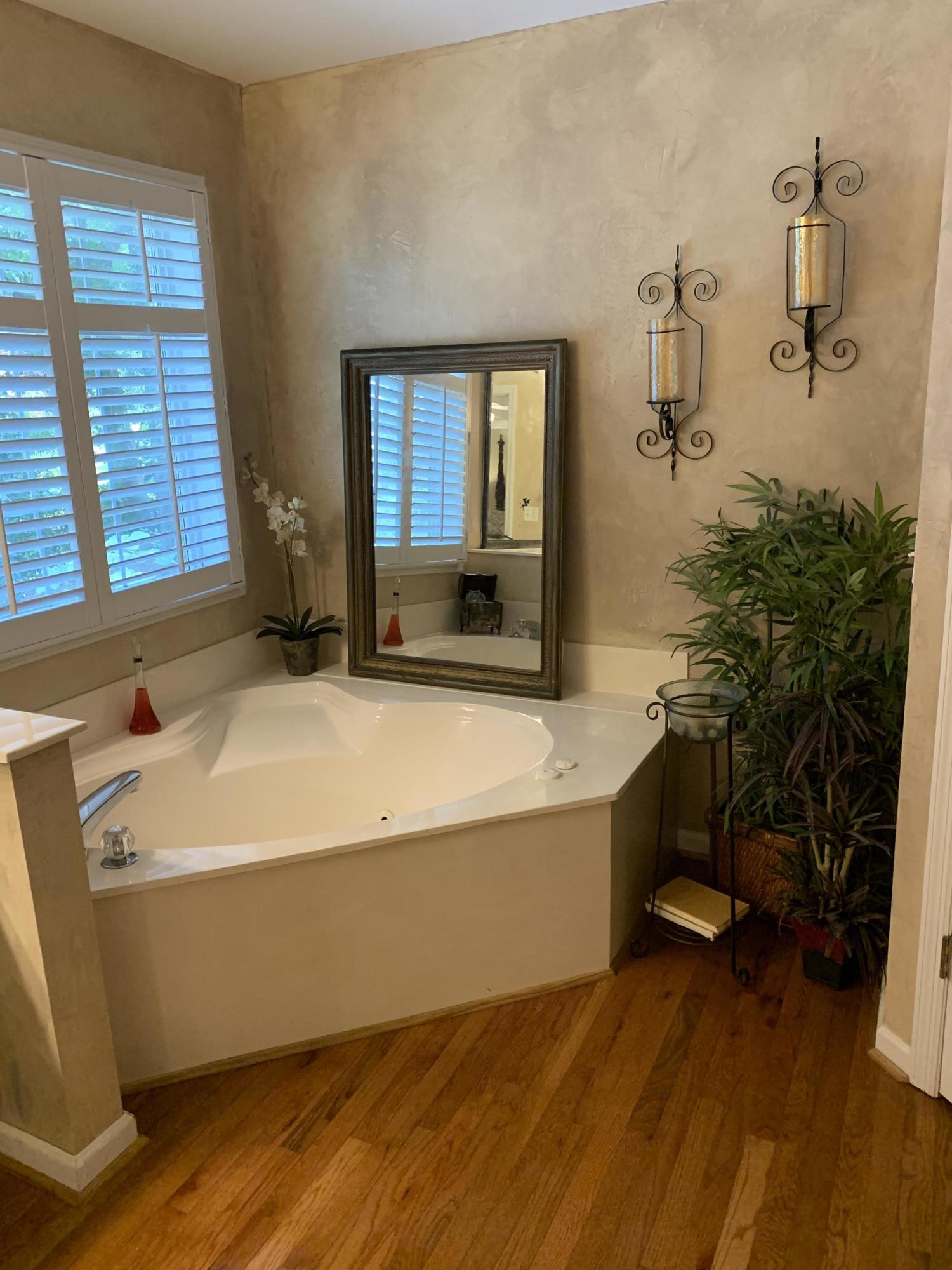 300 Kenilworth Road Summerville, SC 29485 - Photo 33 of 40 895A7F2D-2C37-473A-A7B6-1207AFFD60EF