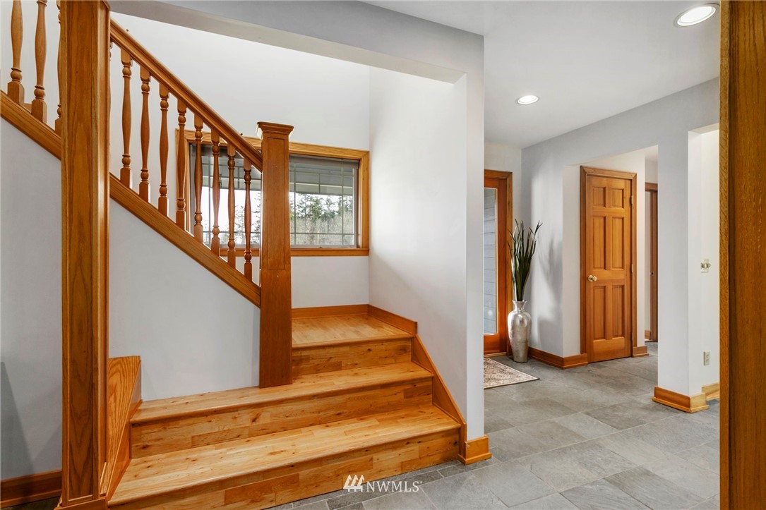 250 North Jacob Miller Road Port Townsend, WA 98368 - Photo 5 of 25 Gallery Image 5