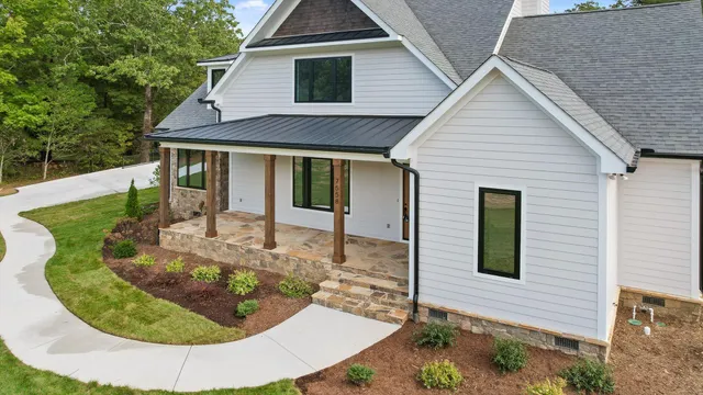 $1,249,000 | 7558 Sawyer Road, Signal Mountain, TN 37377