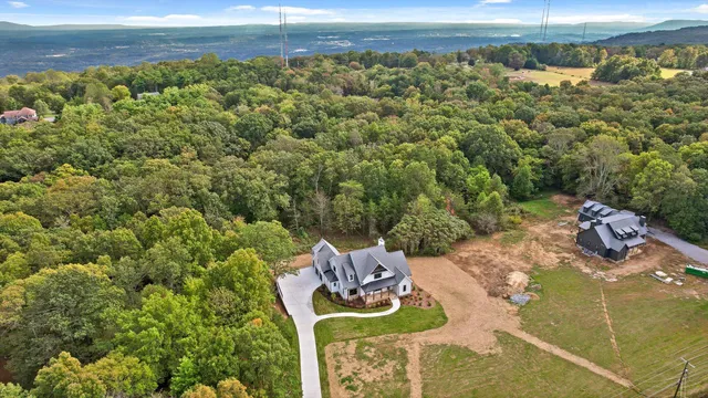 $1,249,000 | 7558 Sawyer Road, Signal Mountain, TN 37377